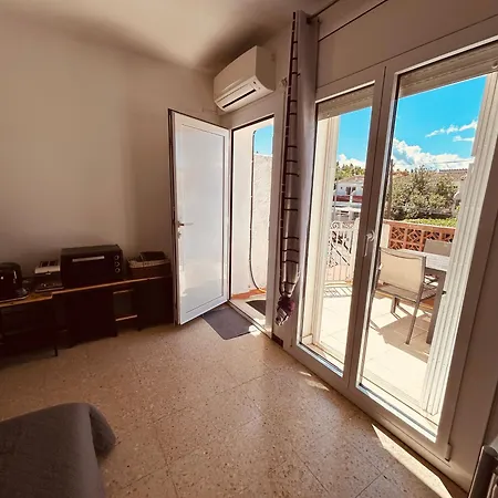 Empuriabrava, T2, Terrasse, Barbecue Apartman